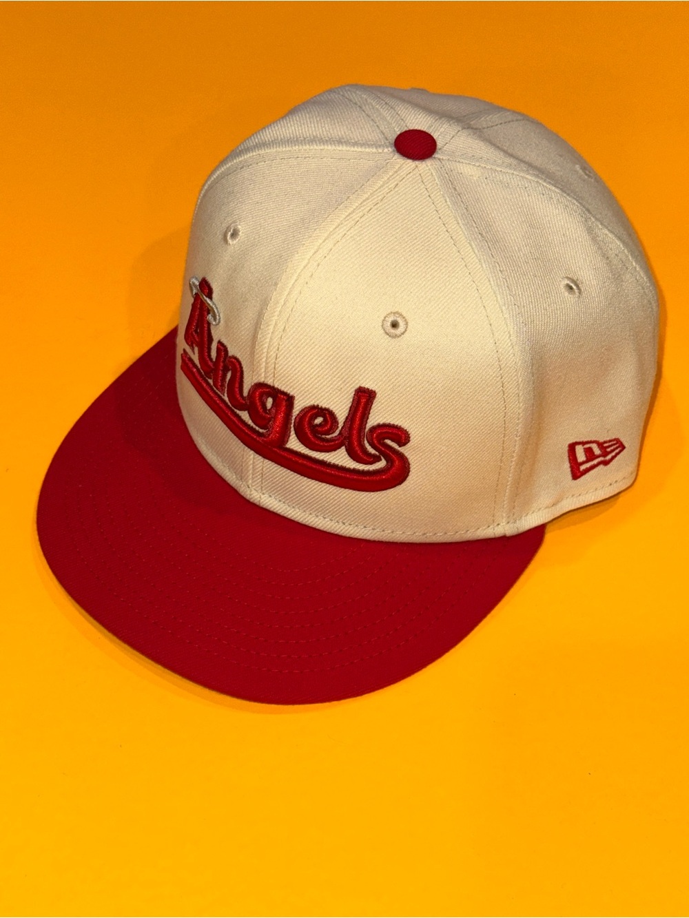 NEW ERA 9FIFTY ANAHEIM ANGELS SNAPBACK CAP.


OSFA